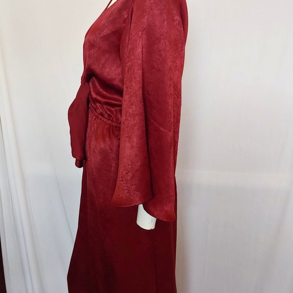 Perfectly Priscilla Classic Attraction palazzo maroon wine colored jumpsuit NWT - Picture 5 of 8